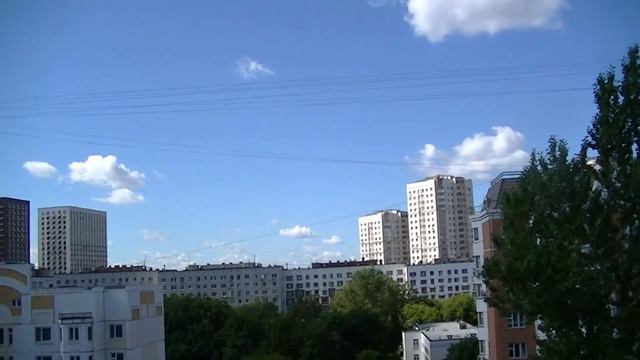 Середина лета, 2022 года, север Москвы смотреть онлайн