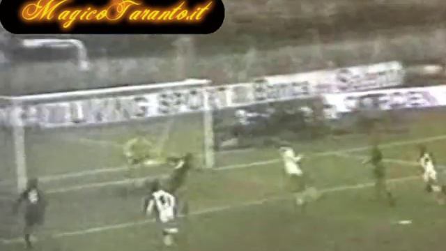 Taranto 3-0 Milan 7 dicembre 1980 смотреть онлайн