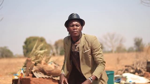 Gude Gude amsifia Ng'wana kalanga kwa ujio mpya tena, video hii ipo jikoni. kaa mkao wa kula. смотреть онлайн