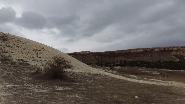 Суворовский дуб и Белая скала Ак Кая в Крыму смотреть онлайн
