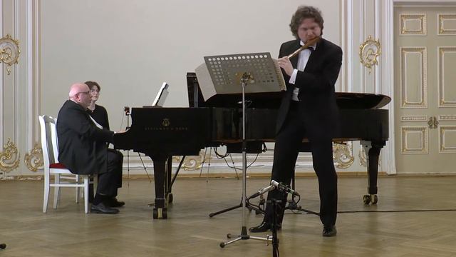 J.S.Bach – Sonata in B minor for flute and harpsichord, BWV 1030 (1737) смотреть онлайн