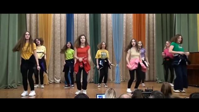 Танец под песню Ты меня забудь-ты меня прости смотреть онлайн