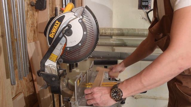 DIY Современная прикроватная тумба из дерева