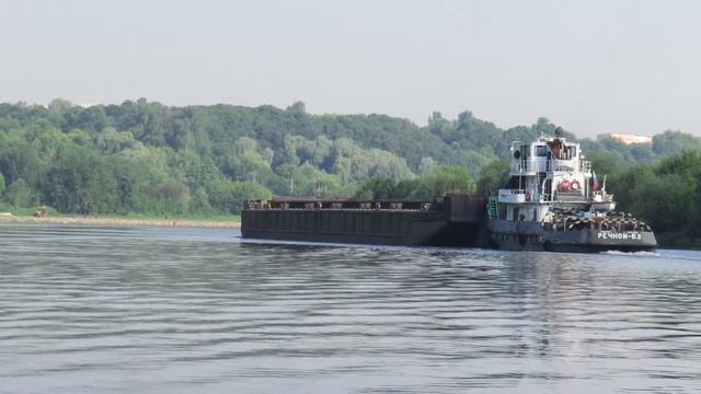 Дьяковский поворот - буксир "Речной-63" и баржа 7689 смотреть онлайн