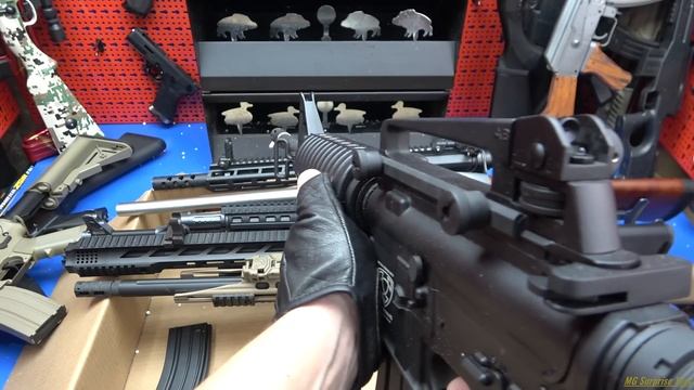 Box Of Toys /Reloading Airsoft Military Rifles & Gun Airsoft Weapons - Assault Rifles And Guns !