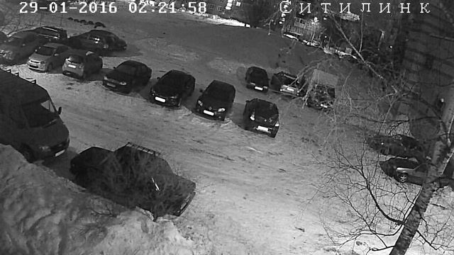 Девушка разбила лобовое стекло камнем (с 3:17) смотреть онлайн