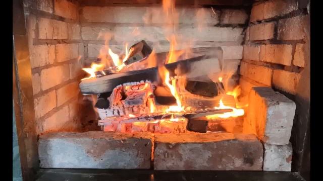 Музыка для релаксации. Домашний камин. смотреть онлайн