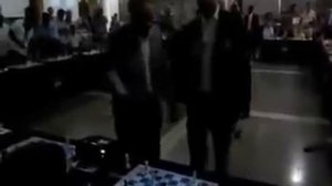 Garry Kasparov's Immediately recognized his opponent is cheating in a simul