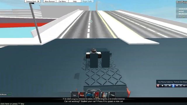 играю в Roblox карте гонка+разбивание тачек и я снова один часть 1
