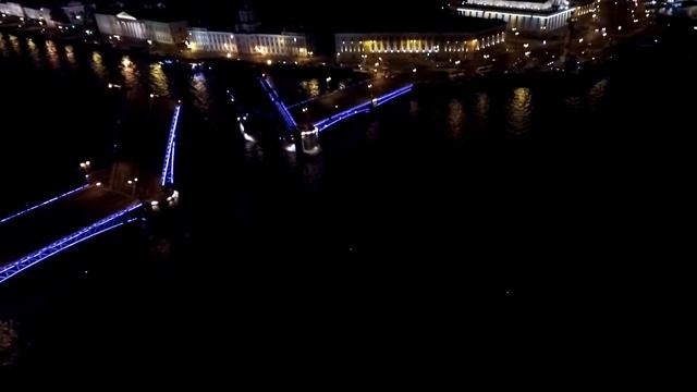 Белые ночи и разведение мостов в г. Санкт-Петербург смотреть онлайн