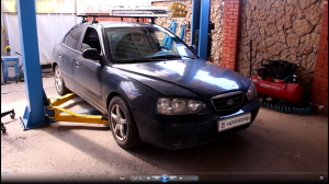Замена уплотнителя стекла передней левой двери на Hyundai Elantra 2,0 Хендай Элантра 2002 года