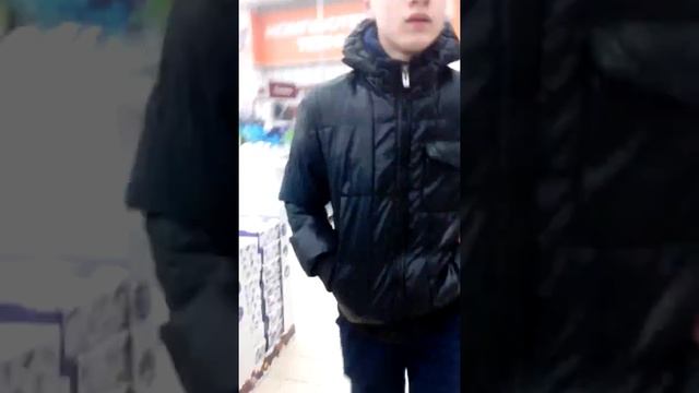 #Жесть УКРАЛ ТЕЛЕФОН С МАГАЗИНА смотреть онлайн