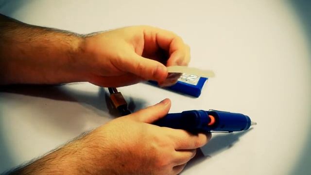 Обзор портативного клеевого пистолета смотреть онлайн