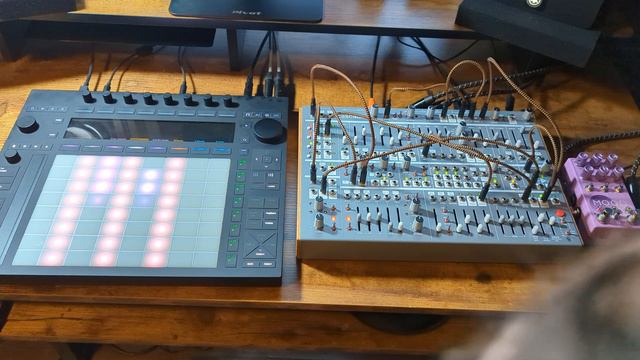 Monitoring Over the Gravity | Intellijel Cascadia | Ableton Push Standalone смотреть онлайн