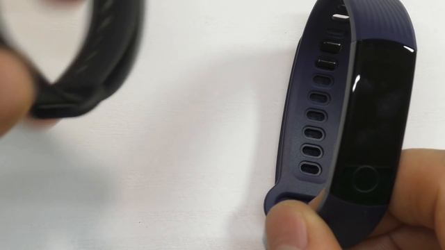 Сравнение Xiaomi Mi Band 3 ? Huawei Honor Band 3 смотреть онлайн