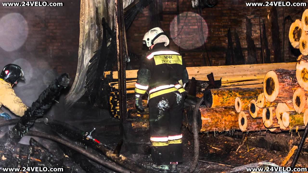 13.11.2015 - Красноярск. Пожар на ул. Энергетиков 73а