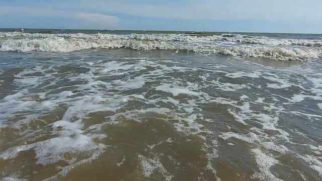 Волны Азовского моря (13 июня, 2021 года_16 ч.19 мин.) смотреть онлайн