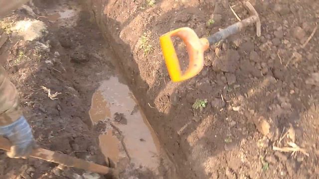 СКВАЖИНА НА ИЗВЕСТНЯК С ПОЛНЫМ ПОГЛОЩЕНИЕМ 25 МЕТРОВ смотреть онлайн