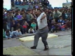 Сольный танец Магомедова Магомеда Идрисовича (Тлядал - Шамилькала)  в с.Караузек 14-15 май 1994 год.