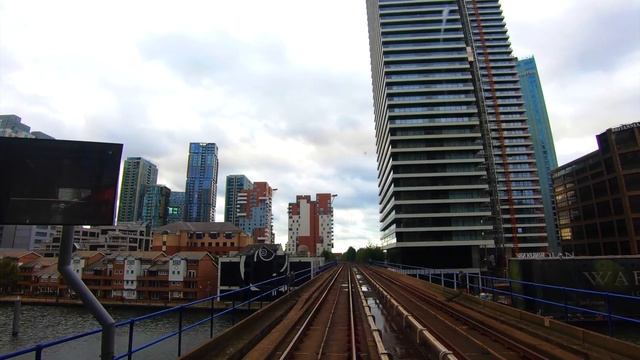 Stratford to Lewisham London DLR - East London to South London - Skyscrapers - things to see смотреть онлайн
