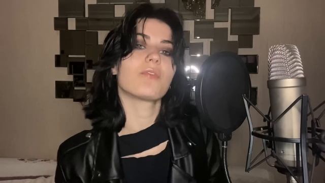 Måneskin - I WANNA BE YOUR SLAVE (cover) | Nursena Yener