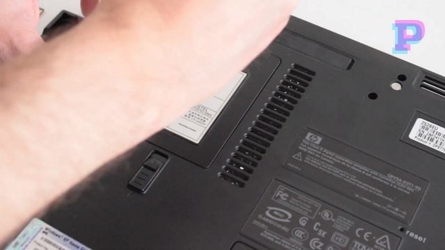 Replace the RAM on a Compaq Presario 2500 Laptop смотреть онлайн