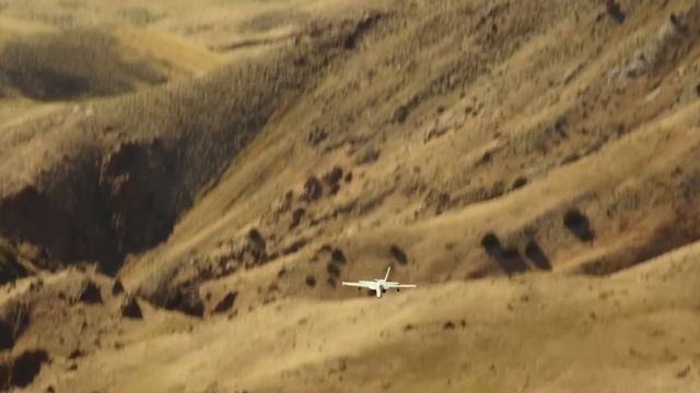 Fighter Pilot Reacts to Top Gun: Maverick смотреть онлайн