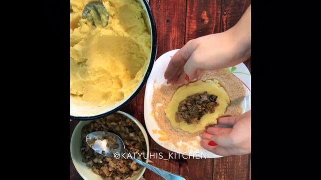 Картофельные зразы с вешенками: рецепт от Foodman.club смотреть онлайн