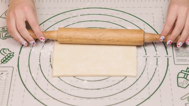 ИТАЛЬЯНСКИЕ БУЛОЧКИ С СОСИСКАМИ И ОВОЩАМИ смотреть онлайн