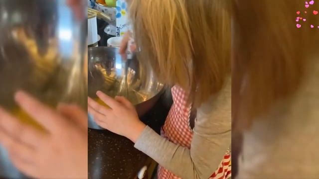 Дочка Сергея Безрукова подарила ему огромный букет смотреть онлайн