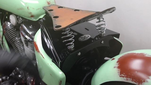 BobberCycle Honda Shadow VLX600 Fender off Seat Kit Cover & Brackets смотреть онлайн