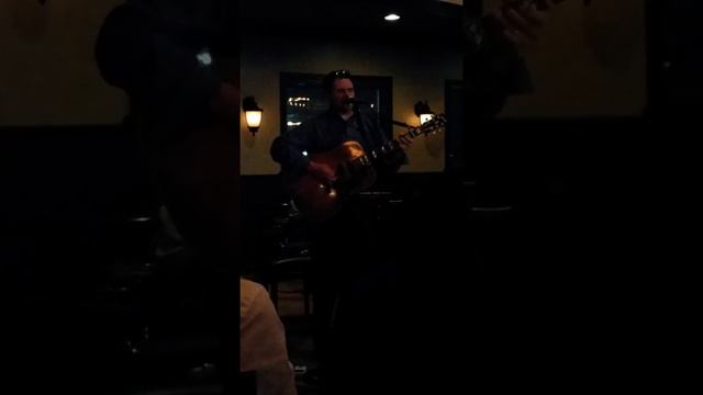 Donnie sings on Cinco de mayo смотреть онлайн