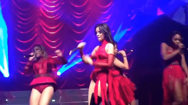Fifth Harmony - 'Going Nowhere' Live in Manchester, UK смотреть онлайн