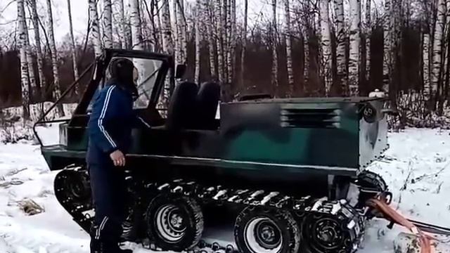 Гусеничный вездеход бродяга. Поездка за дровами смотреть онлайн