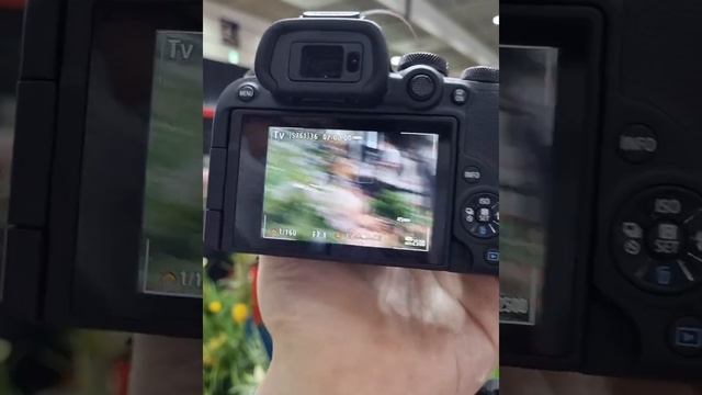 Canon EOS R7 Servo (AF-C) eye-af Shutter speed TEST смотреть онлайн