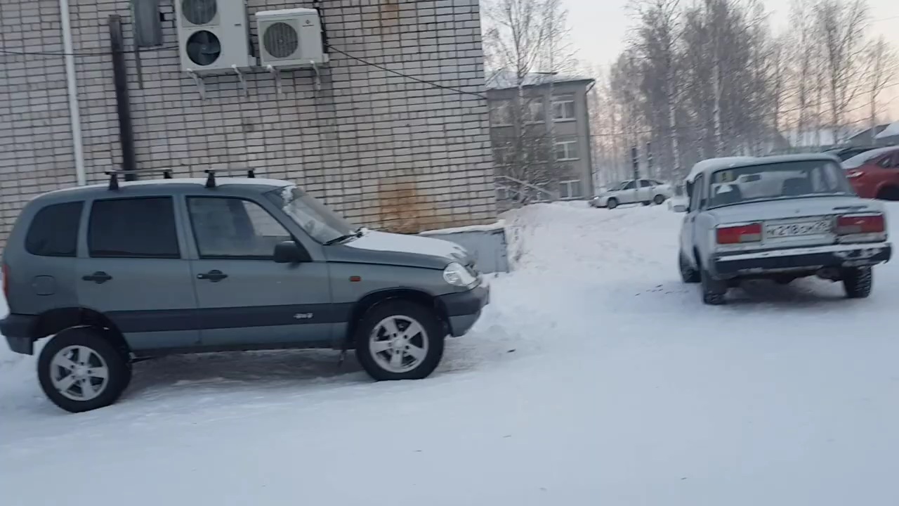 КАК ЗАПУСТИТЬ НИВУ В МОРОЗ -30 ? смотреть онлайн