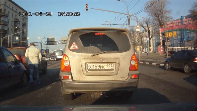 Легко в зад на светофоре смотреть онлайн