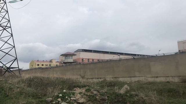 Тюрьму Михаила Саакашвили охраняют на квадроциклах смотреть онлайн