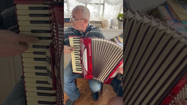 Royal Standard Marina Accordion, 7/8 Accordion, 96 Bass, 37 Keys, 3 Voices, 5+3 Register, Can Buy I