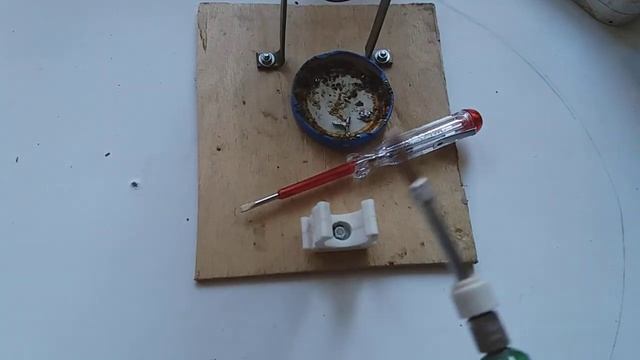 Мини-мини паяльник с дополнениями и с подставкой смотреть онлайн