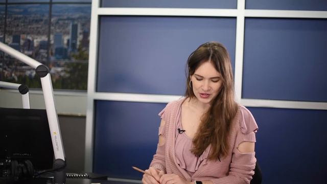 American English - Lesson 35 - Present Continuous / Present Simple смотреть онлайн