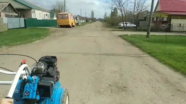 БРАТВА НА МОТОБЛОКЕ покатушки) смотреть онлайн