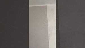 Поклейка флизелиновых обое по лазерному уровню.