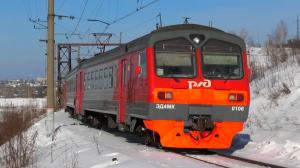 ЭД4МК-0106 сообщением Алапаевск — Егоршино с приветливой бригадой