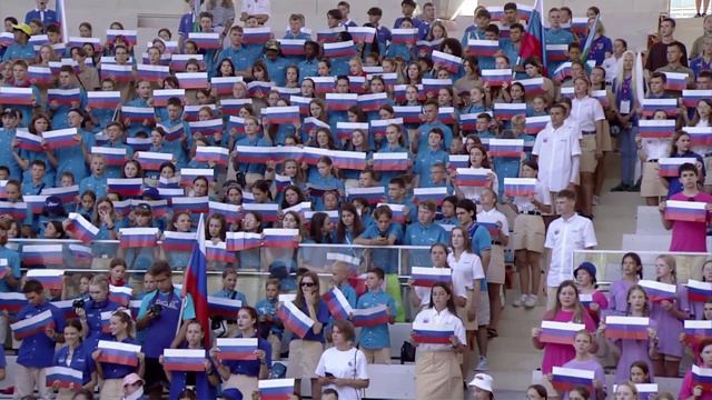Гимн Российской Федерации на Церемонии закрытия финала "Большой перемены" смотреть онлайн