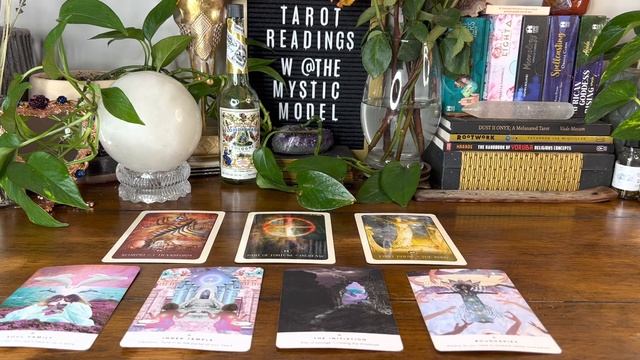 Weekly Oracle Messages: A Blessed Start to the New Year? (January 1st-January 7th) смотреть онлайн