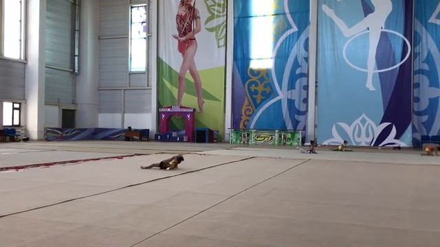 Aruzhan tv. Танец с элементами гимнастики. Dance with rg elements смотреть онлайн