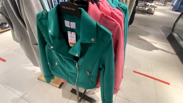 ✔NEW Shopping VLOG: По магазинам: Reserved,Zara,Mango,Sinsay и тд. Очки Polaroid, Покупки в Sunligh смотреть онлайн