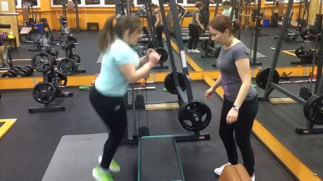 Вечер на 8 марта MaxFit Алексей Хрусталев тренировка . смотреть онлайн