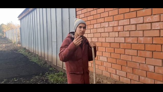 Откопал коробку с вещами с прошлого года. В прошлом году закопал вещи. Эксперимент. Ильгиз Шамратов смотреть онлайн
